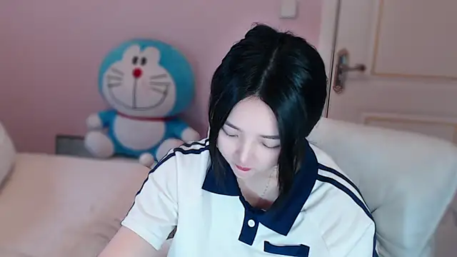 xiao-xiao-D online show from 03-08-25, 08:33