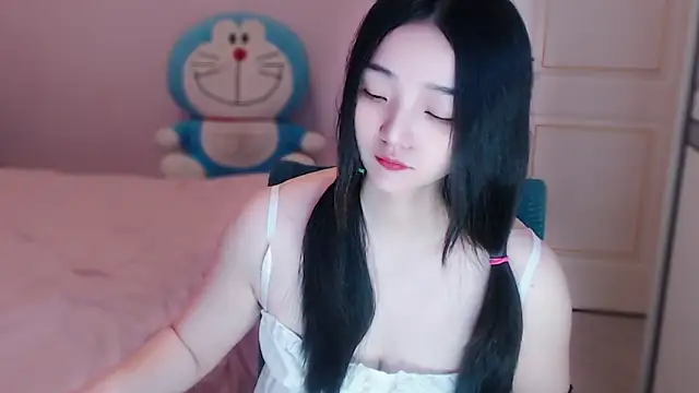 xiao-xiao-D online show from 09-28-25, 02:50