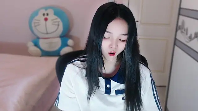 xiao-xiao-D online show from 11-14-25, 05:39