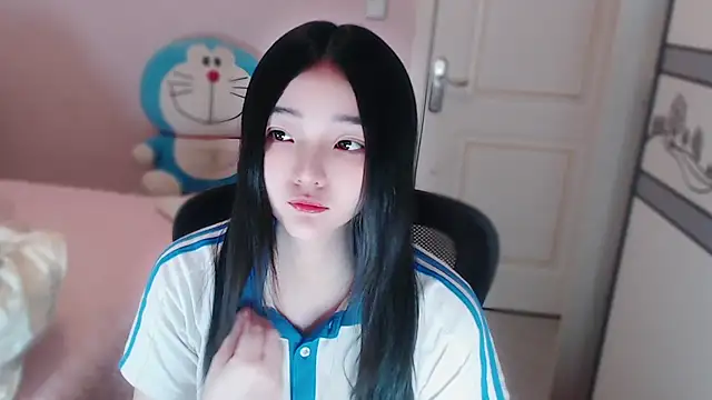 xiao-xiao-D online show from 11-18-25, 04:55