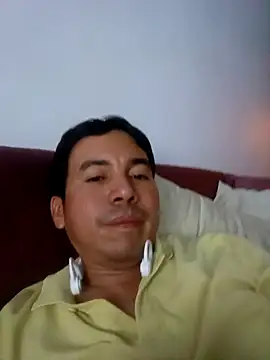 Snapshot of bisexual0007 chatting on 01-10-25, 04:44 bisexual0007 online show from 01-10-25, 04:44