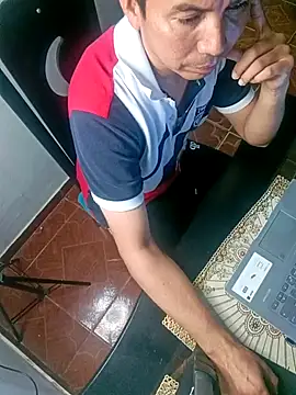 Snapshot of bisexual0007 chatting on 02-20-25, 04:07 bisexual0007 online show from 02-20-25, 04:07