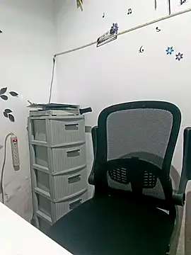 Snapshot of bisexual0007 chatting on 03-11-25, 01:05 bisexual0007 online show from 03-11-25, 01:05