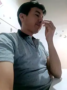 Snapshot of bisexual0007 chatting on 03-15-25, 06:21 bisexual0007 online show from 03-15-25, 06:21