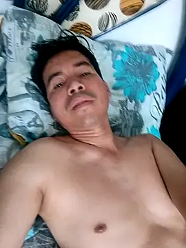 bisexual0007 online show from 12-17-25, 12:11