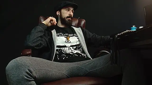 AxelColton online show from 01-13-25, 06:16