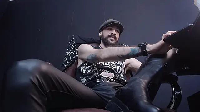 AxelColton online show from 02-04-25, 09:28