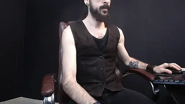 AxelColton online show from 02-12-25, 06:08