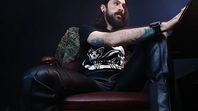 AxelColton online show from 02-21-25, 10:50