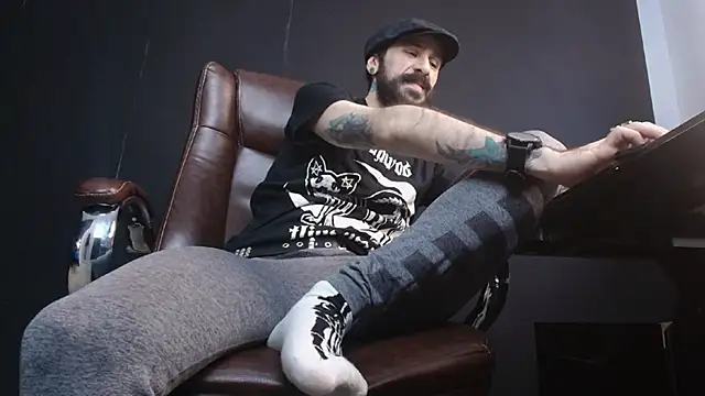 AxelColton online show from 03-02-25, 08:27