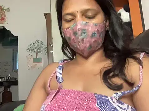 Tamil Sanjana  online show from 09-21-25, 12:45