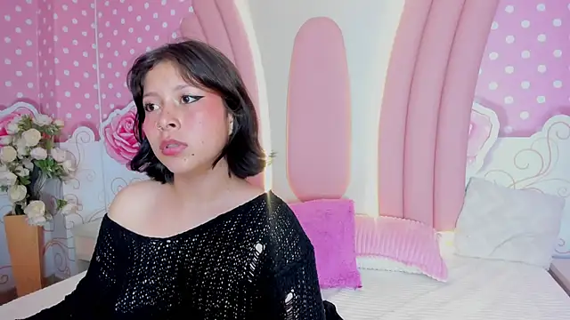 Lily Martinez online show from 03-17-25, 02:41