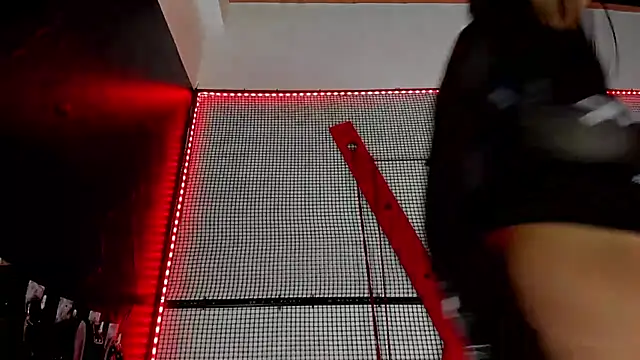 Snapshot of katizaldana chatting on 10-18-25, 03:42 katizaldana online show from 10-18-25, 03:42