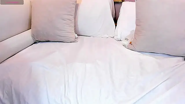 PerlaPreciosa online show from 03-13-25, 09:54