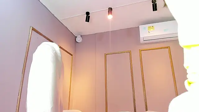 PerlaPreciosa online show from 01-10-26, 04:03