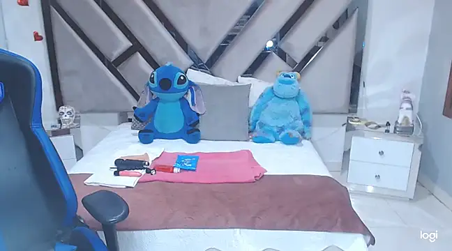 Snapshot of natalia5560 chatting on 02-11-25, 01:41 natalia5560 online show from 02-11-25, 01:41