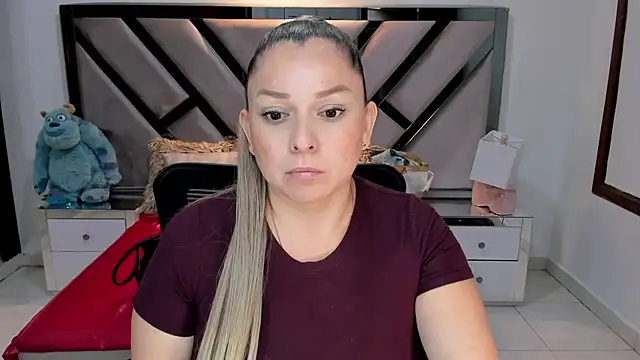 Snapshot of natalia5560 chatting on 09-16-25, 12:39 natalia5560 online show from 09-16-25, 12:39