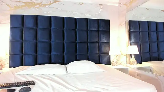 Snapshot of loladupont chatting on 02-27-26, 03:06 loladupont online show from 02-27-26, 03:06