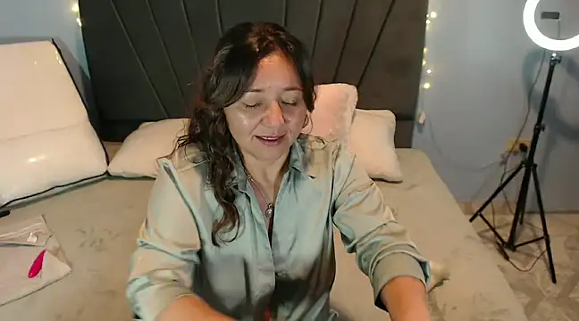 AngelRouss online show from 01-19-25, 07:15