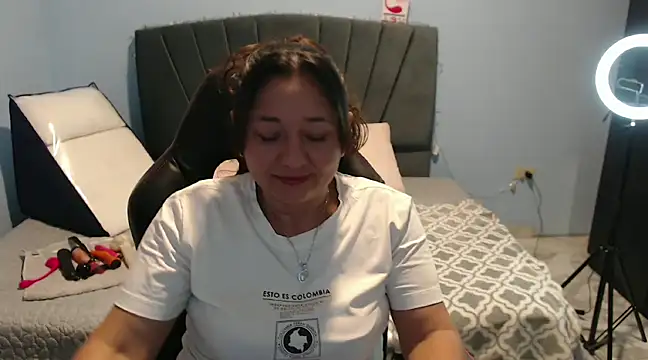 AngelRouss online show from 02-05-25, 02:08