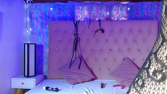 Chlooe Zoe online show from 02-14-25, 06:51