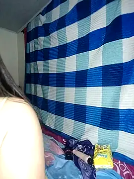 Snapshot of AriaYummy chatting on 03-05-25, 02:25 AriaYummy online show from 03-05-25, 02:25