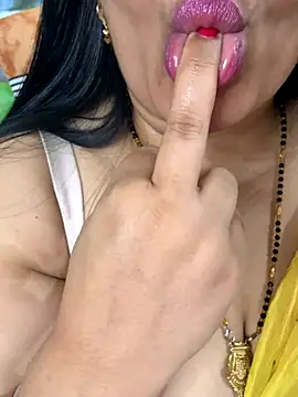 FlatVincy4 online show from 11-10-25, 04:33