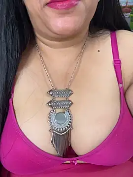 FlatVincy4 online show from 11-19-25, 04:07