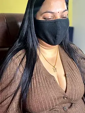 FlatVincy4 online show from 12-18-25, 04:13