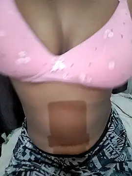 Snapshot of Looliya02 chatting on 01-09-25, 08:03 Looliya02 online show from 01-09-25, 08:03