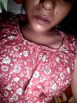 Snapshot of Looliya02 chatting on 03-16-25, 07:17 Looliya02 online show from 03-16-25, 07:17