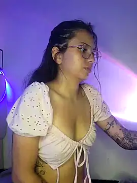 Rosita forever  online show from 03-03-25, 08:21