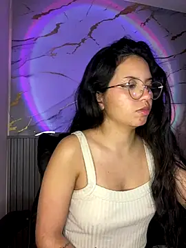 Rosita forever  online show from 10-18-25, 08:26