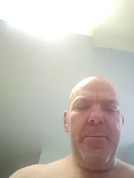 Snapshot of hoodratoui chatting on 12-01-25, 02:55 hoodratoui online show from 12-01-25, 02:55