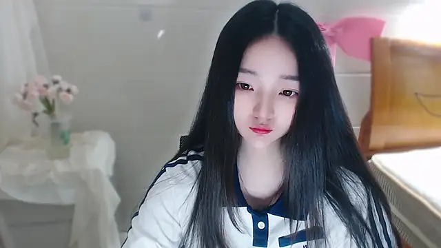 qiqi--- online show from 04-24-26, 05:10