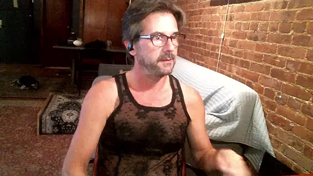 Johnny Bottoms online show from 10-22-25, 12:33