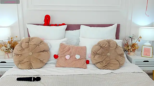 Snapshot of ChloeSug chatting on 02-24-26, 08:18 ChloeSug online show from 02-24-26, 08:18