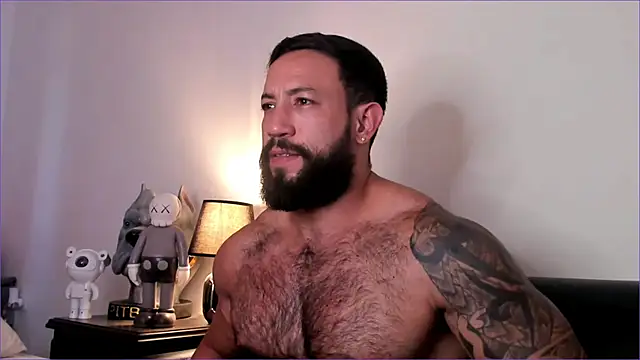 BradLeon  online show from 11-26-25, 08:43