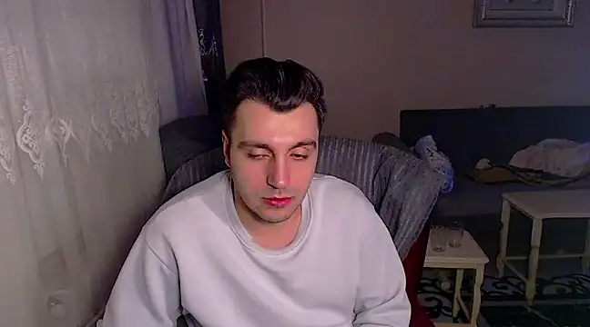 handsomeee04 online show from 01-19-25, 11:00