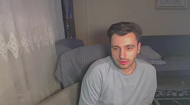 handsomeee04 online show from 01-29-25, 11:14