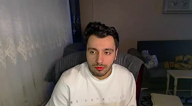 handsomeee04 online show from 02-09-25, 03:34