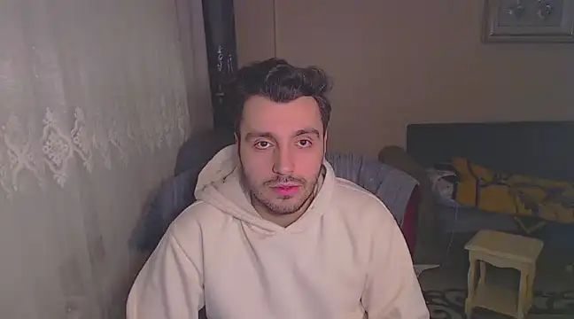 handsomeee04 online show from 02-10-25, 09:04