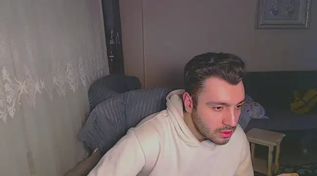 handsomeee04 online show from 02-12-25, 10:04