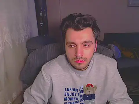 handsomeee04 online show from 02-23-25, 09:37