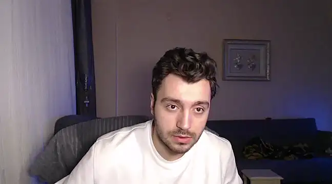 handsomeee04 online show from 03-17-25, 09:45