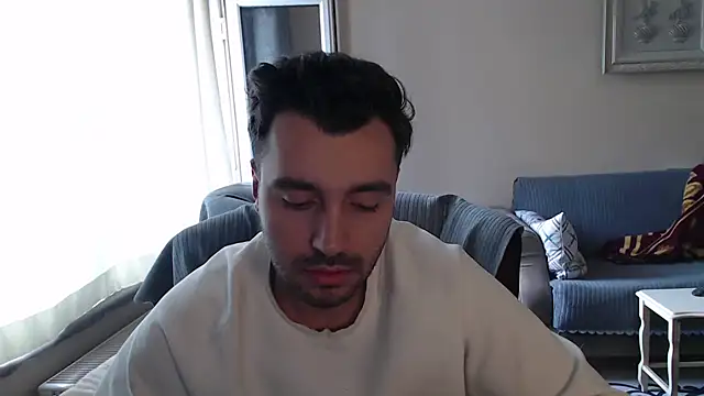 handsomeee04 online show from 11-08-25, 01:22