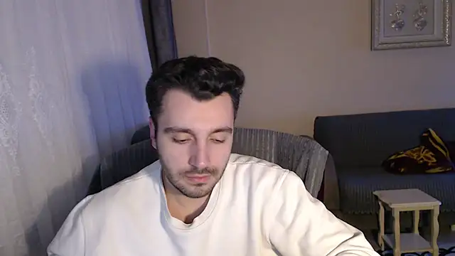 handsomeee04 online show from 11-29-25, 10:35