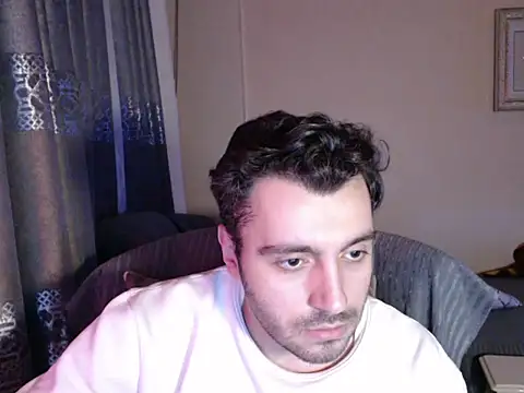 handsomeee04 online show from 01-08-26, 10:34