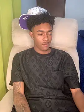 Boy cock18 online show from 10-13-25, 06:57