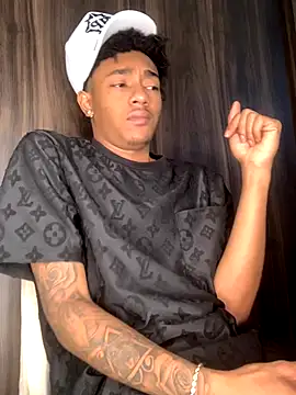 Boy cock18 online show from 11-04-25, 10:47